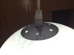 如何拆卸球形灯罩（单线吊顶）？一招轻松搞定